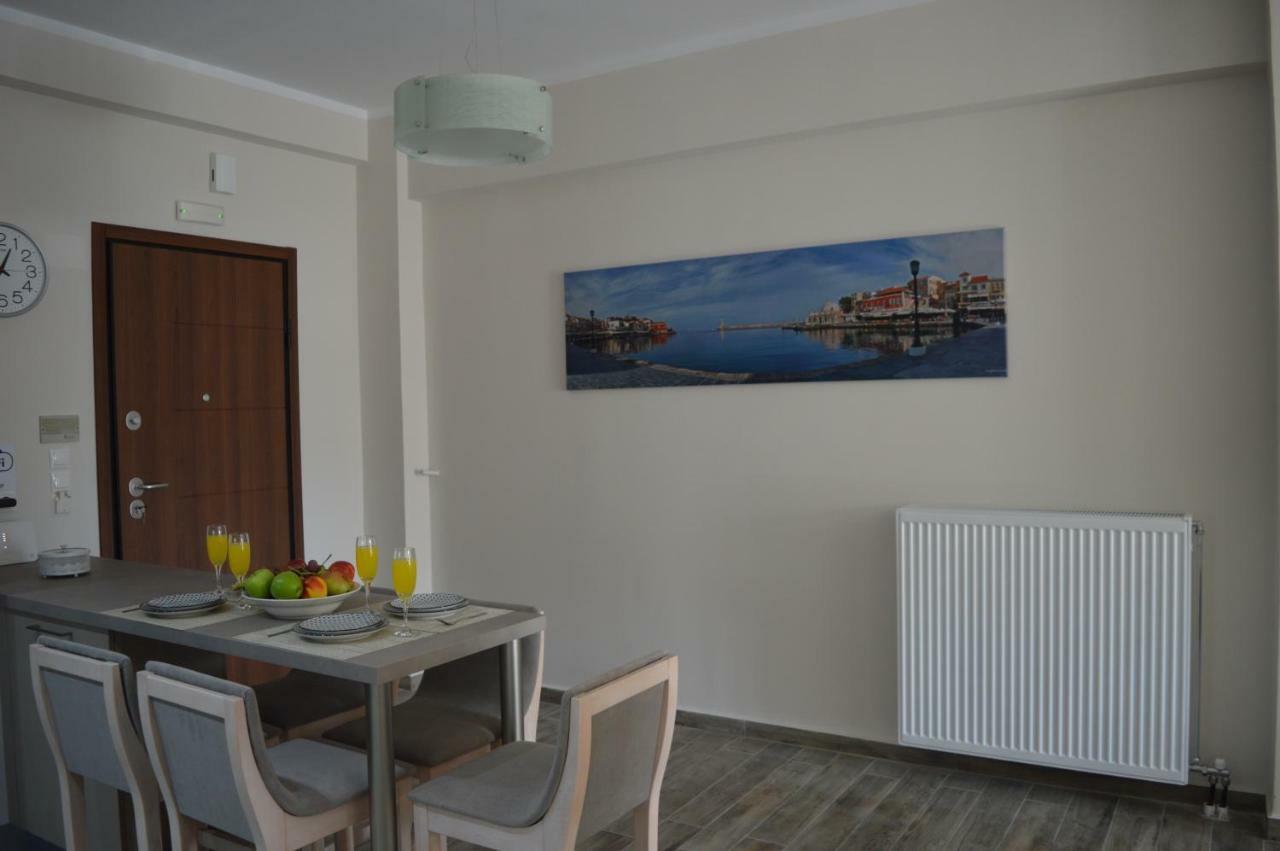 Botonis Bright Spacious Apartment Chania  ภายนอก รูปภาพ